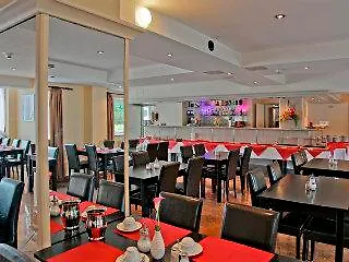 Plaza Hamburg Moorfleet 3*