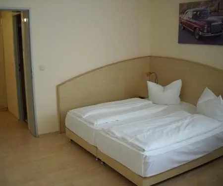 Plaza Hamburg Moorfleet 3*