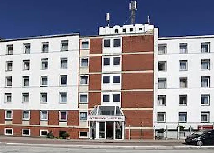 Hotel Plaza Hamburg Moorfleet 3*