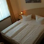 Hotell Plaza Hamburg Moorfleet 3*