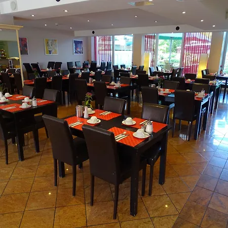 Plaza Hamburg Moorfleet 3*